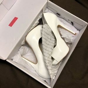 Brand new: aldo white heels